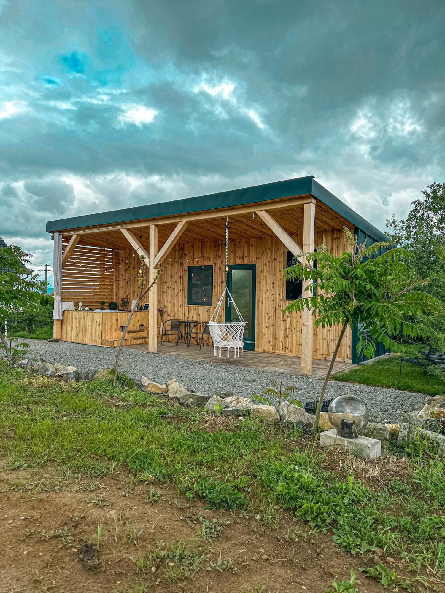 Kubiq Transalpina Villa Petresti Bagian luar foto